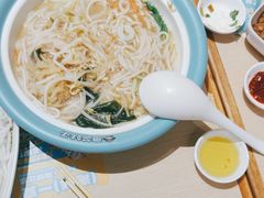 -灵芝妹子海鲜米线(凯德和平广场店)