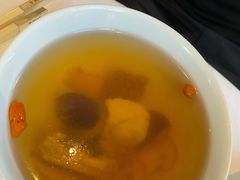 海椰皇松茸炖花菇-宝丽轩中餐厅BAOLIXUAN