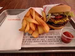 -FATBURGER 特富客汉堡(外交公寓店)