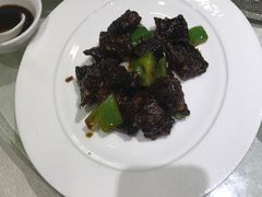 -梅龙镇酒家(南京西路总店)