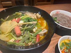 -万记麻辣烫国展总店