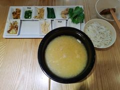 -蒙自源米线大王(昆明站店)