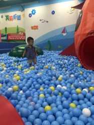 -莫莉幻想儿童乐园(武汉保利广场店)