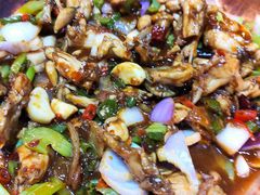 -虾弄弄海派小龙虾·牛羊蝎子火锅