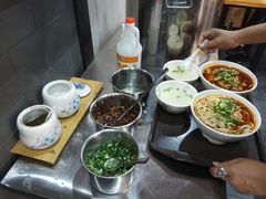 -秦云老太婆摊摊面(金色年华店)