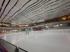 -冰纷万象滑冰场(沈阳万象城店)