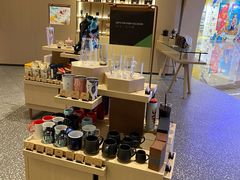 零售区-星巴克臻选(上海陆家嘴中心店)