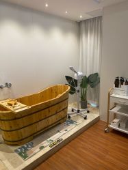 -EC BEAUTY易思美容