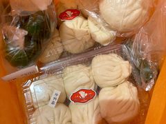 -白玉兰食品甜凤店(合生汇店)