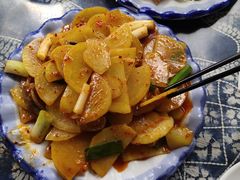 -杨老大生皮白族菜