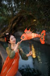 -一揽芳华汉服旗袍体验馆(拙政园店)