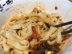 招牌牛肉四合一-黎一碗大碗手工面(城市立方店)