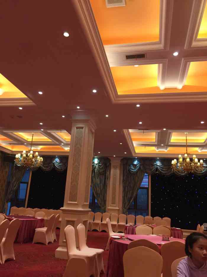 石浦大酒店(百丈店)-"222包厢服务员刘同鑫菜很好,服务员也很.