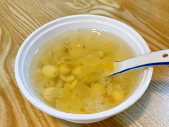 莲子银耳-黄记潮汕甜汤(贝底田坊店)
