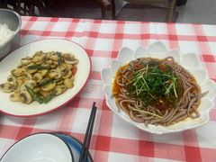 -洪霞餐馆·川菜·鲜货现炒(两江春城店)