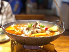 -老滇山寨•云南特色菜•地方菜•民族风情歌舞表演(金碧店)