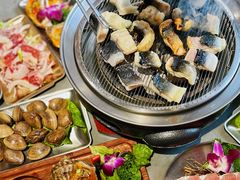 -围炉肉舍•炭烤活鳗•丹东海鲜烤肉(步行街店)