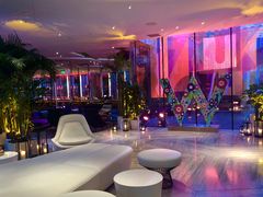 -池畔酒吧 WET Bar