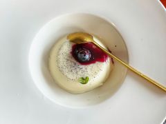 -MONICH牛排融合餐厅(和义大道购物中心店)