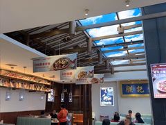 -阿瓦山寨·湘菜现炒·剁椒鱼头王(咸阳总店)