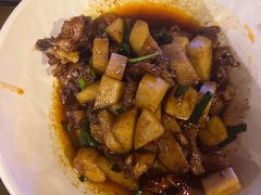 -隔壁老王·家常云南菜(花巷店)