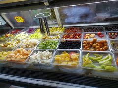 自助取餐区-老炳·七丛松甘草水果