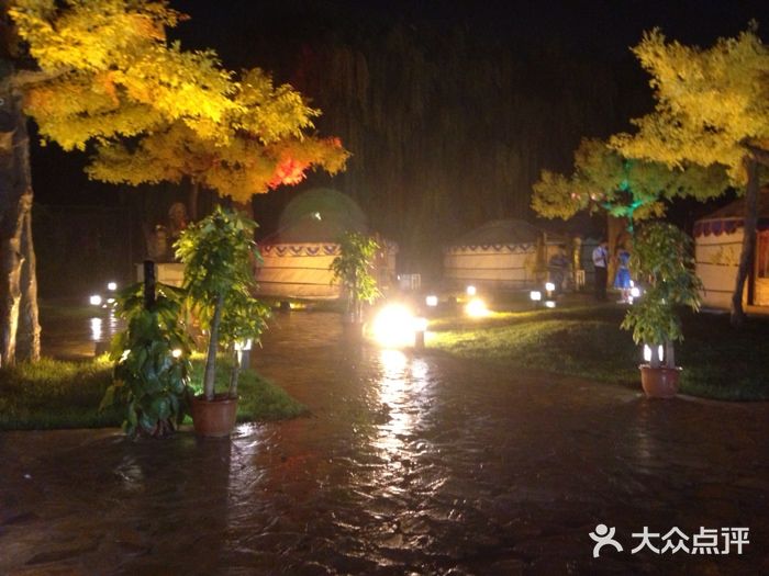 大汗行宫园林餐厅景观位图片