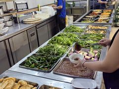 -食里香自助快餐(香槟小镇店)