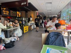 -麦当劳(假日广场店)