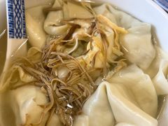 -笑来喜馄饨小笼工坊店(湖滨街店)