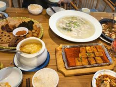 -严记小天府酸菜鱼(西四路店)