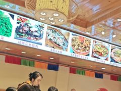 -乡土特色.冷锅鱼.牦牛肉汤锅