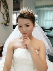 -雪莉美妆婚纱馆