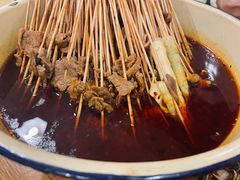-拈签一笑黄牛肉辣卤串串