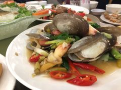 -顺峰渔港中国人的餐厅