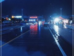 -百里峡七彩艺术小镇