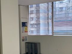 -卡罗酒店(东门晒布地铁站店)