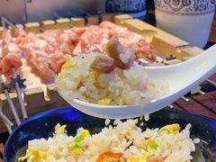 苏尼特精品羊肉炒饭-三个蒙古大叔羊肉串(大宁店)