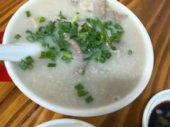 -洲心明记烧肉大粥(总店)
