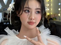 -金夫人化妆摄影职业培训学校