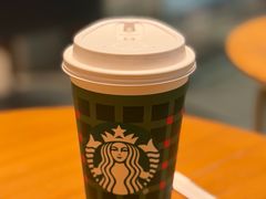 -星巴克(杭州临平银泰城B1店)