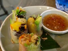 牛油果软壳蟹米纸卷-CHINCHIN 青青·泰国料理(万象食家店)