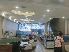 -鑫渔港海鲜本地菜·山海关浑锅(东戴河店)