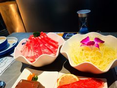 -生活如沸·顺德水牛奶火锅(人民广场店)