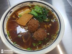 狮子头面-雲栖斜街炸酱面馆