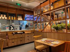 -菲滋意式餐厅(西湖文化广场店)