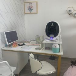 -凡碧诗毛孔收细