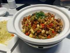 -三湘四水正宗湘菜(君峰路店)