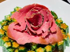 黑椒牛肉拼秋葵-将相和·海鲜蒸饺大连菜