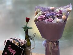 -Mark&Mars Restaurant